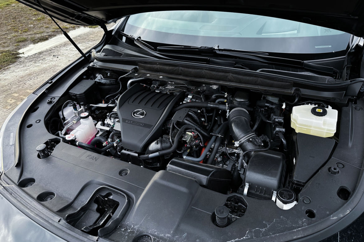 Lexus RX 5. generacji (2023)