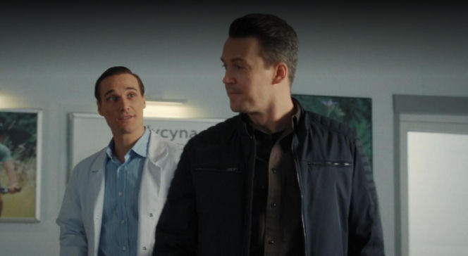 M jak miłość odc. 1929. Jakub Karski (Krzysztof Kwiatkowski), Olek (Maurycy Popiel)