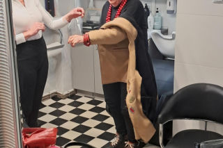 Joanna Senyszyn u fryzjera