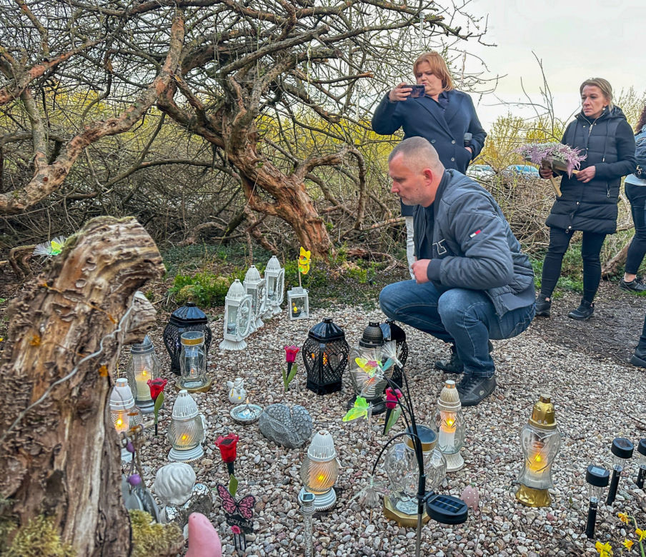 Makabryczne znalezisko w miejscu śmierci Mai z Mławy To znajdowało się w zakopanym pudełku