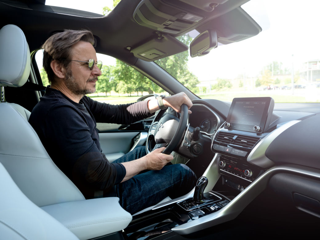 Bartłomiej Topa jeździ Mitsubishi Eclipse Cross PHEV