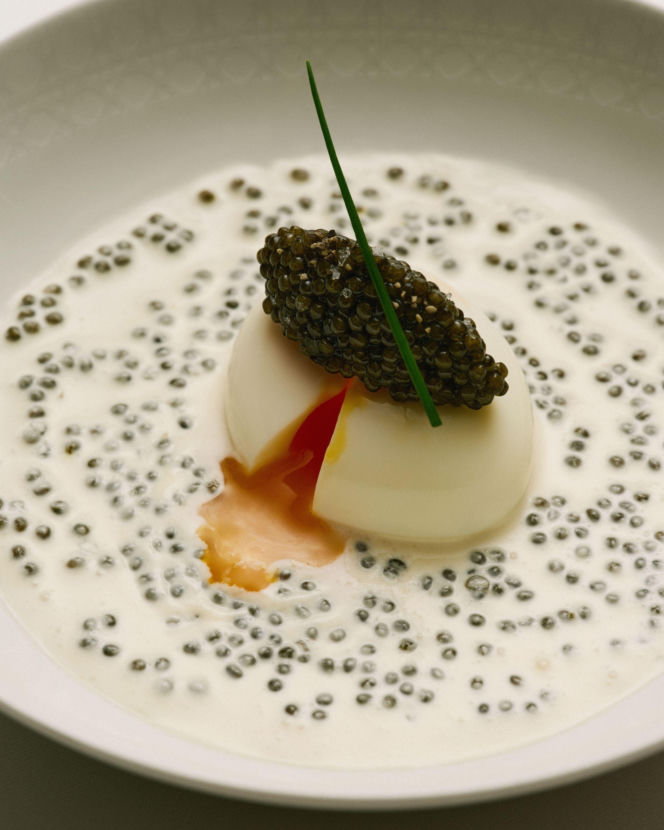 Pierwsza gwiazdka Michelin dla Monsieur Dior – sukces Yannicka Alléno w sercu Paryża