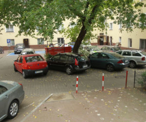  Wyrzucą samochody z wolskich podwórek 