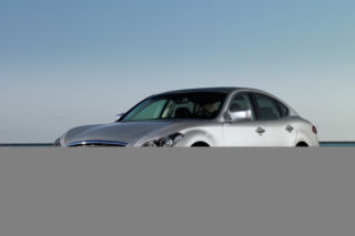 Infiniti M