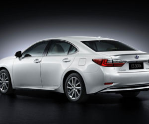 Lexus ES 300h - lifting 2016