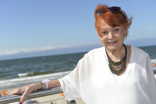 Pogrzeb Igi Cembrzyńskiej. Tłum gwiazd oddaje hołd wielkiej artystce