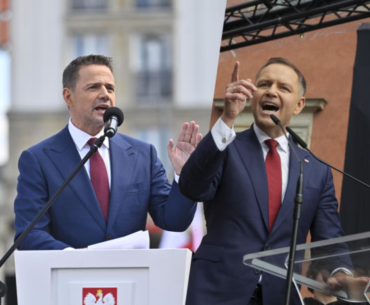 Trzaskowski wraca na Campus, Nawrocki otwiera Juratę. Do czego dążą byli rywale?