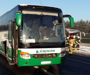 Zderzenie autokarów pod Warszawą. Jednym z nich jechały dzieci