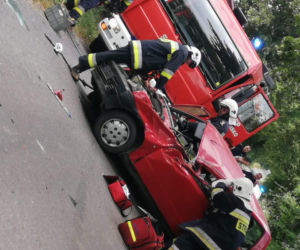 Zderzenie samochodu osobowego z ciągnikiem w okolicach Mieściska