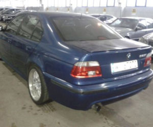Rządowe samochody BMW serii 5 na sprzedaż