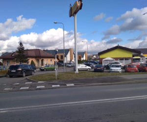 Mieszkańcy Podkarpacia ruszyli do SKLEPÓW!  Tłumy, pełne parkingi, PUSTE PÓŁKI!