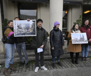 Zamkną plac Zbawiciela? Działacze chcą zrobić z ronda deptak