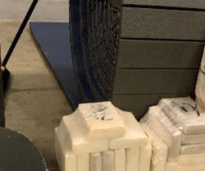 920 kilogramów kokainy ukryte w rolkach z trawą. To największa konfiskata od lat!
