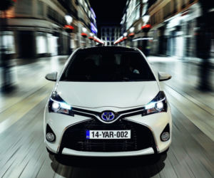 Toyota Yaris Hybrid 2015