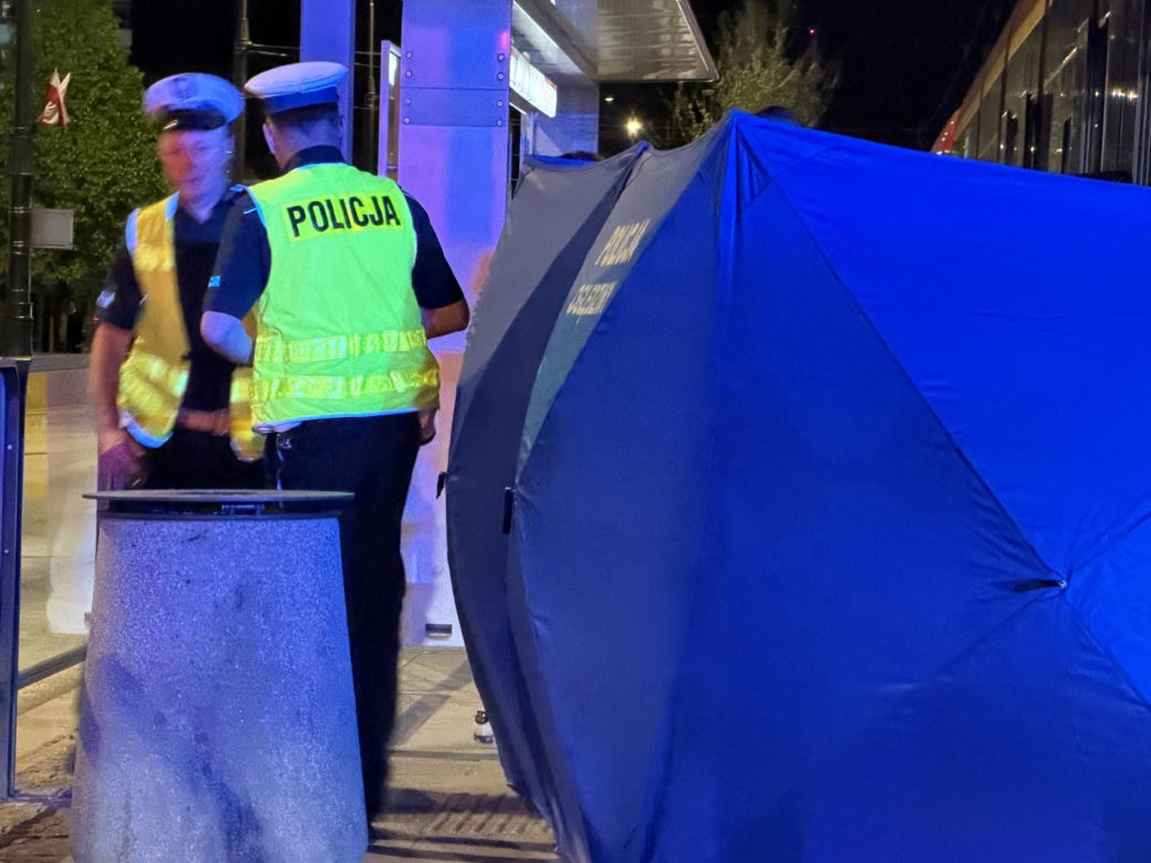 Śmiertelne potrącenie pieszej przez tramwaj na Marszałkowskiej