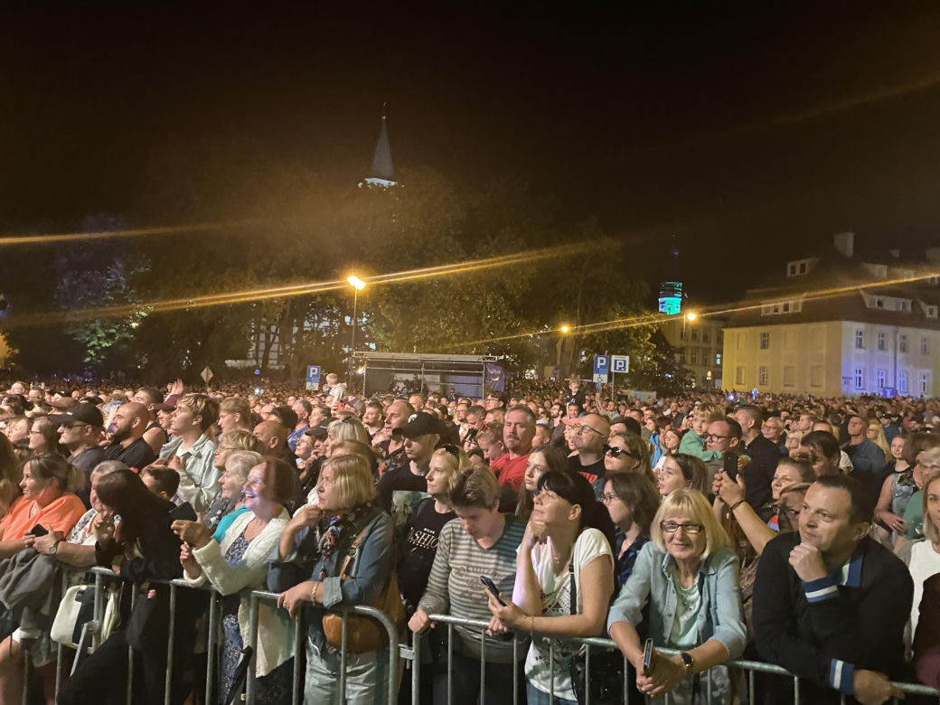  T.Love zagrał podczas Winobrania 2023 w Zielonej Górze. Zebrały się tłumy!
