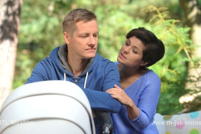 M jak miłość odc. 1099. Piotrek (Marcin Mroczek), Kinga (Katarzyna Cichopek)