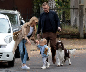 Córka Kasi Tusk niedawno opuściła szpital. Wyzdrowiała i pobiegła do dziadka 