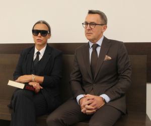 Anna Mucha i Maciej Kurzajewski w sądzie. Zeznają w sprawie Cichopek i Smaszcz