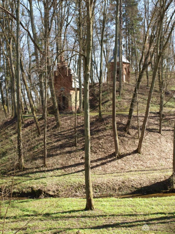 Malutką wieś nazywają "Warmińską Jerozolimą". Przyciąga prawdziwe tłumy