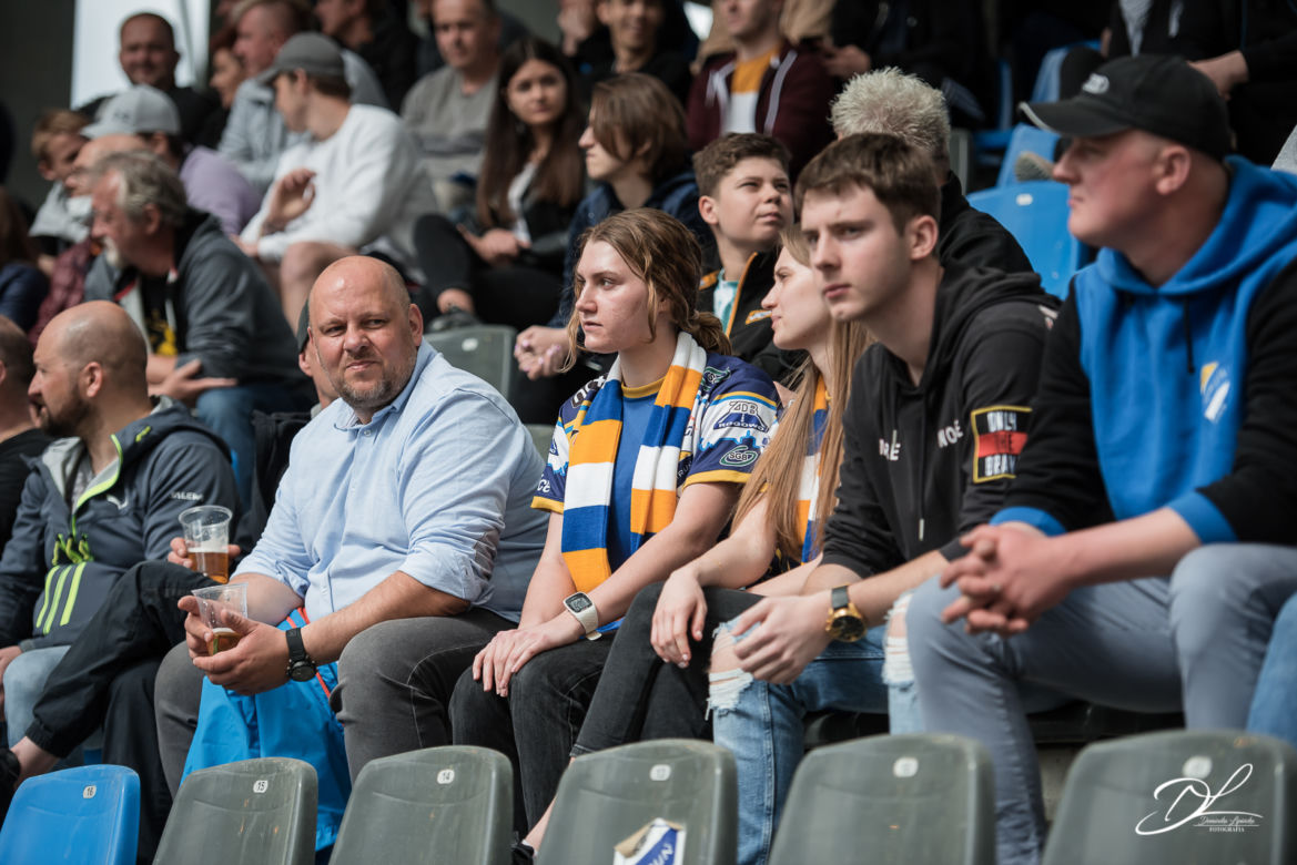 Powrót kibiców na Motoarenę. Tak fani przeżywali mecz Apatora Toruń z Włókniarzem Częstochowa