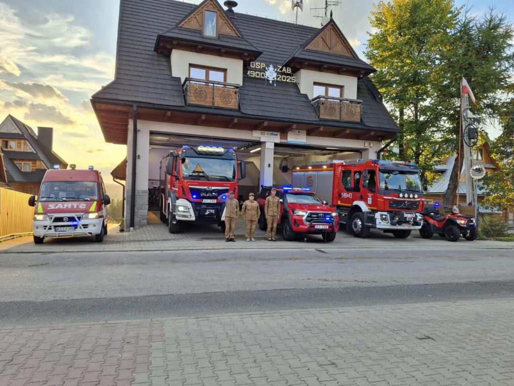 Hołd małopolskich strażaków dla zmarłego kolegi