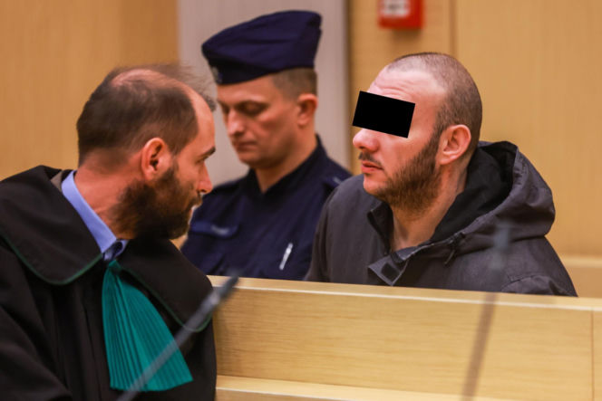 Chciał zobaczyć strusia, skatował go na śmierć.