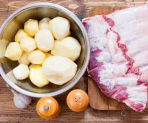 Żeberka pieczone z ziemniakami