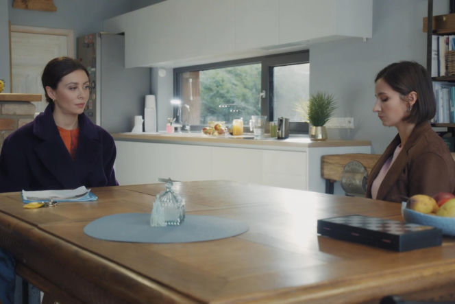 M jak miłość. Agnes (Amanda Mincewicz), Joanna (Dominika Sakowicz)