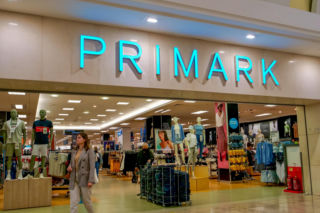 Na ten sklep czekają tysiące klientów. Znana sieć szuka pracowników, ale nie podaje kluczowej informacji