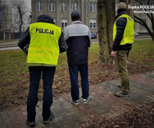 Rydułtowy. 67-latek ZADŹGAŁ kobietę z zazdrości! Wpadł, bo był pogryziony