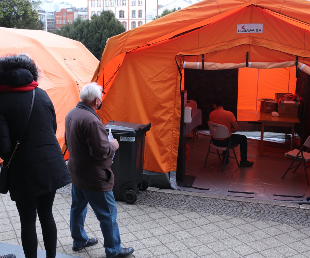 Opolskie: Nowe punkty szczepień przeciw COVID-19. NFZ: Są wolne miejsca