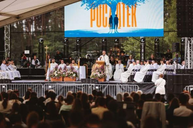 Papież pozdrawia festiwalowiczów w Kokotku