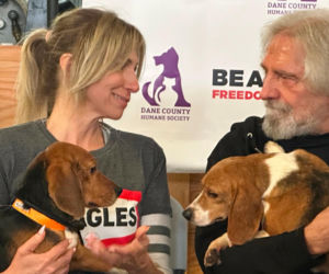 Geezer Butler ratuje Beagle