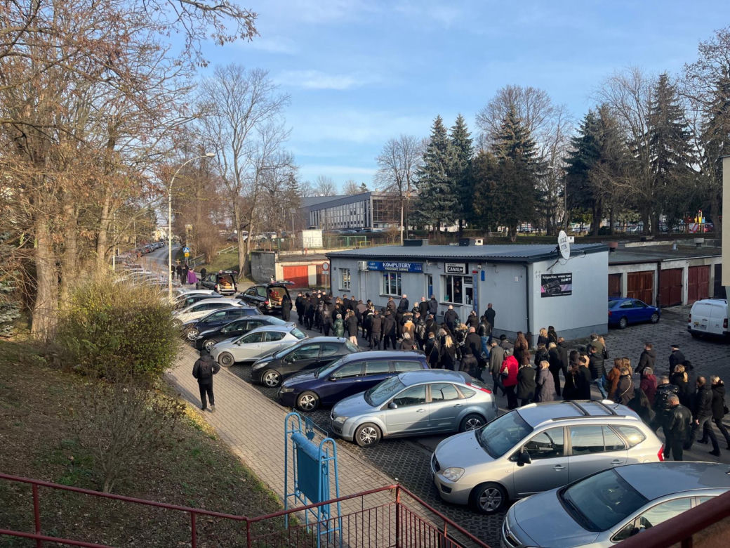 Pogrzeb braci, którzy zginęli w katastrofie śmigłowca pod Rzeszowem