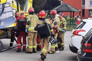 Mała dziewczynka spadła z balkonu! Jej stan jest poważny [ZDJĘCIA]