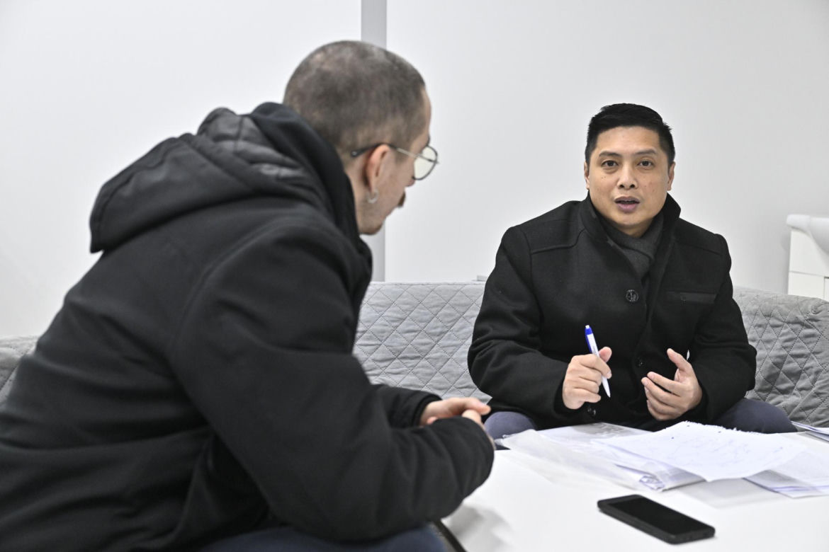 Przełom w centrum handlowym na Modlińskiej. Po tygodniach walki kupcy wracają do normalnej pracy
