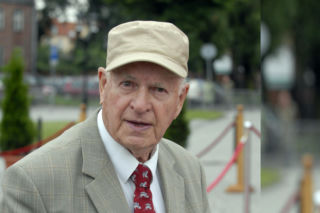 Zdradzał żonę przez pół wieku! Dopiero po śmierci aktora wyszła na jaw tajemnica jego podwójnego życia  