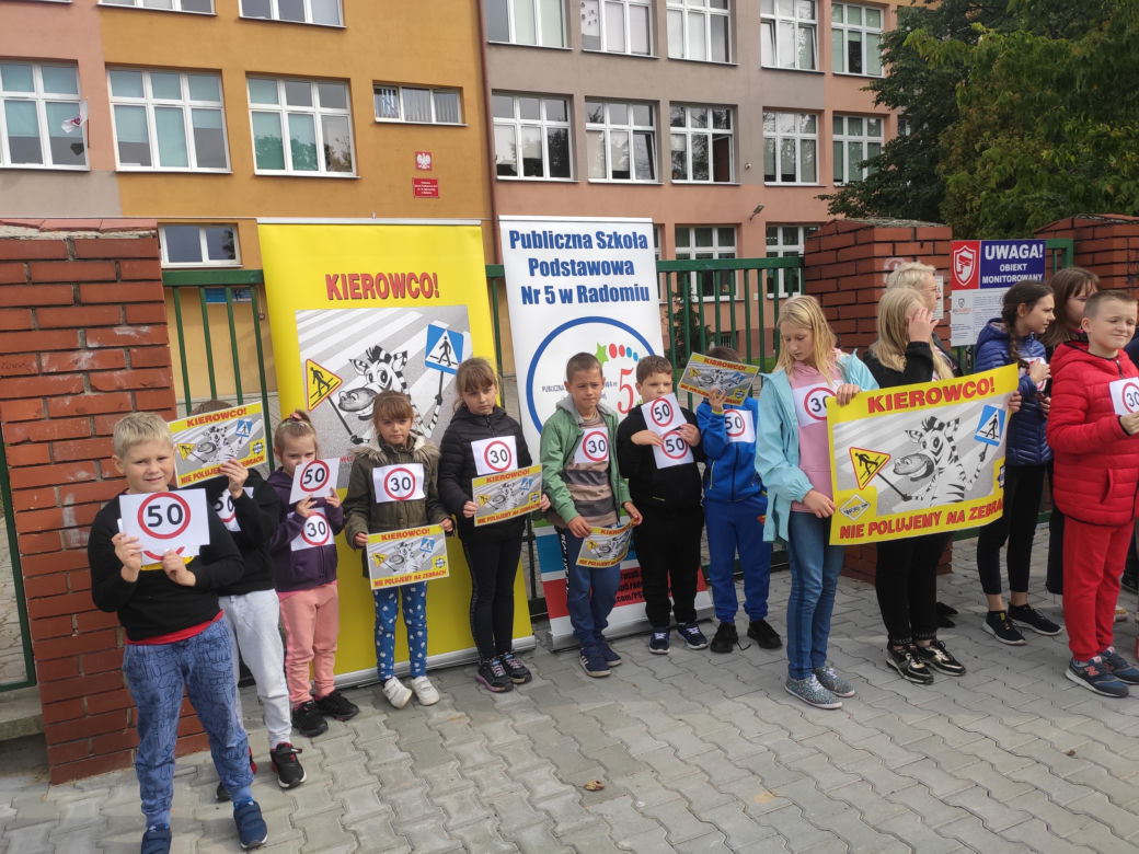 Happening "Kierowco! nie polujemy na zebrach!"