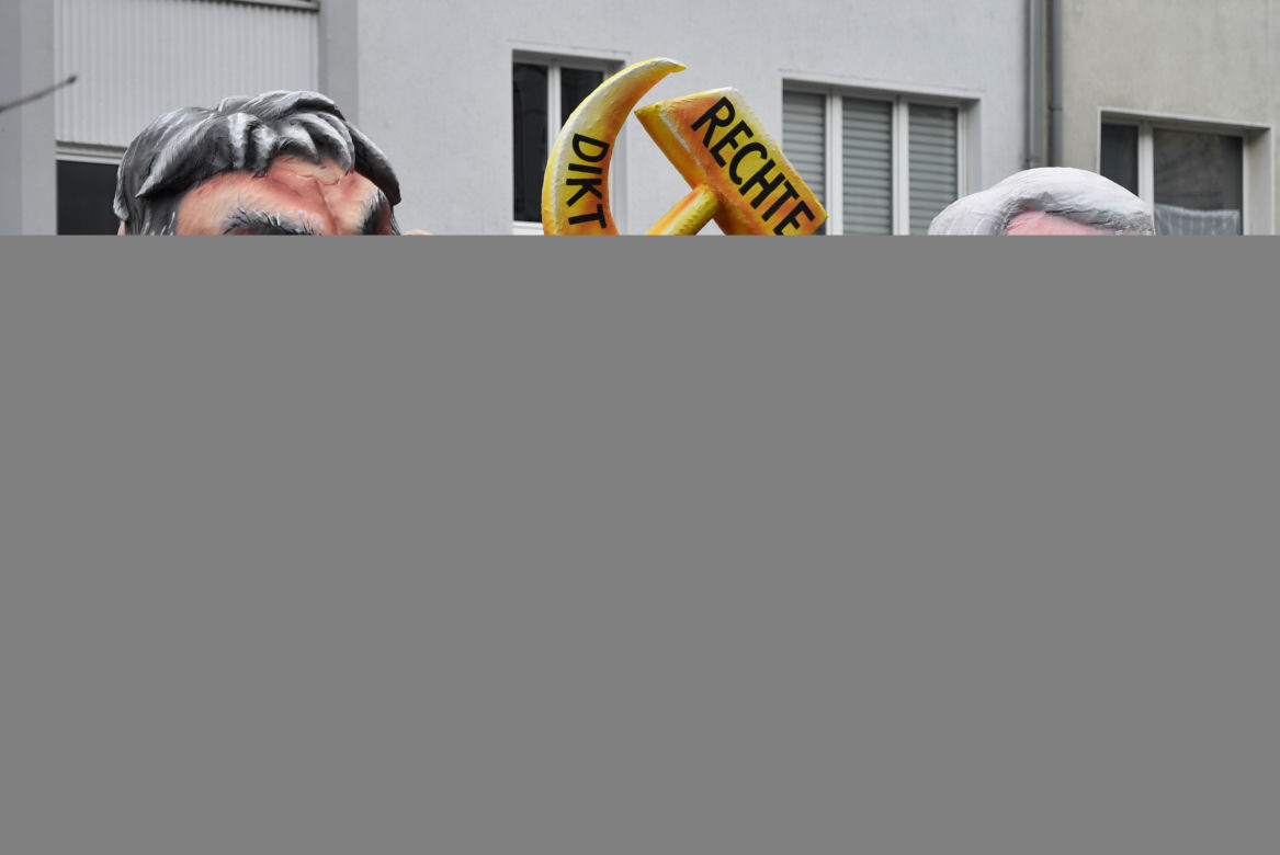 Ponownie drwią z Kaczyńskiego na niemieckiej paradzie