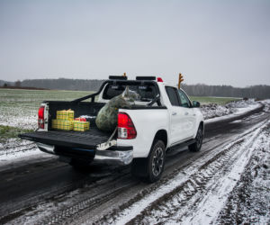 Toyota Hilux Selection 2.4 D-4D 4x4 - pomocnik Świętego Mikołaja
