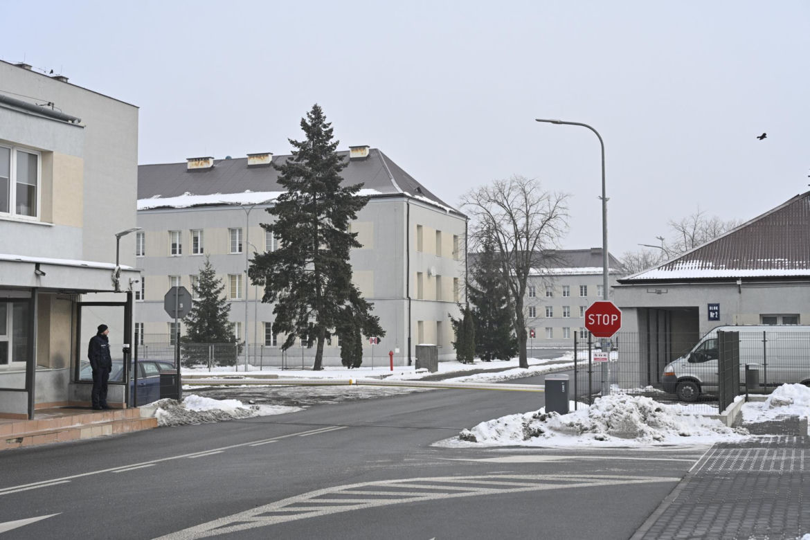 Pijany dowódca kompanii miał zgwałcić młodą policjantkę. Szokująca afera w policji