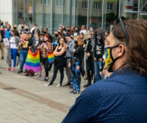 Katowice: Tłumy na proteście społeczności LGBT. Ludzie to nie ideologia! 