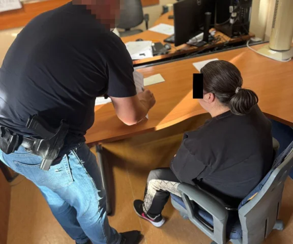 Brutalne morderstwo w Parku Kaskada. Matka i 17-letni syn zatrzymani 