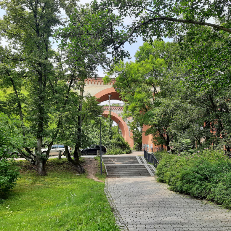 Olsztyn. Remont zabytkowego wiaduktu nad Łyną