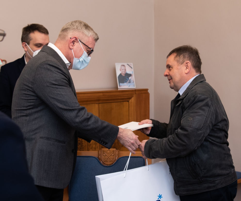 Pobicie kierowcy MPK Poznań. Prezydent Jaśkowiak podziękował mężczyźnie