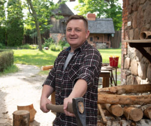 Kontrowersyjna decyzja Janusza w Farmie. Internauci grzmią: Uparł się na Wojtka