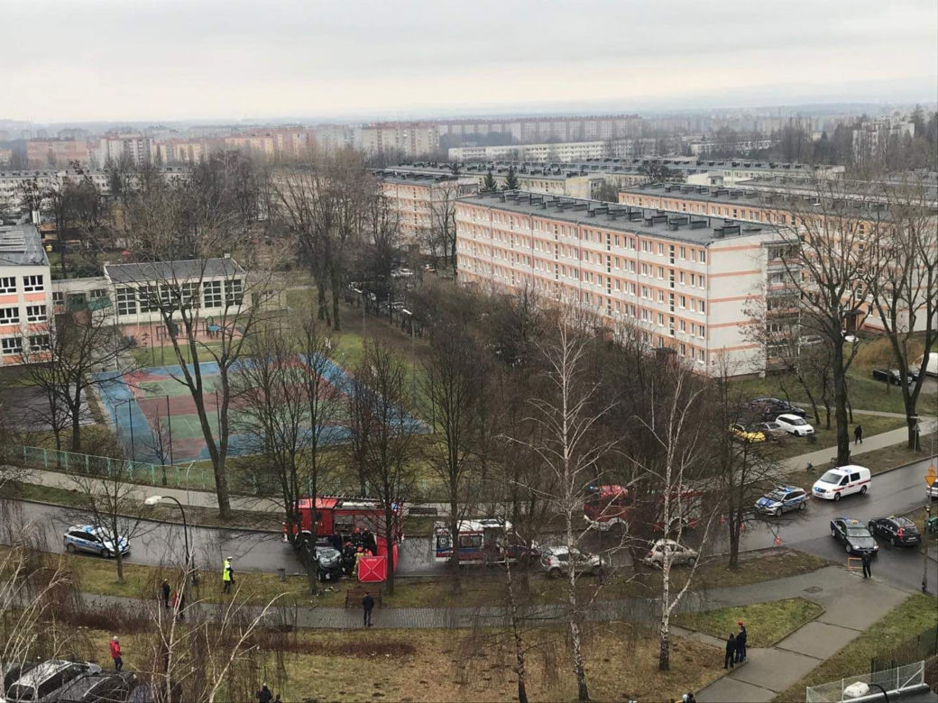 KOSZMARNY wypadek w Krakowie! Młody kierowca zginął na miejscu 