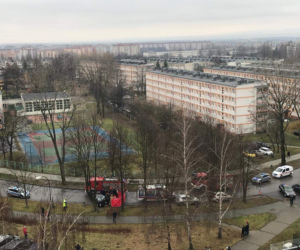 KOSZMARNY wypadek w Krakowie! Młody kierowca zginął na miejscu 