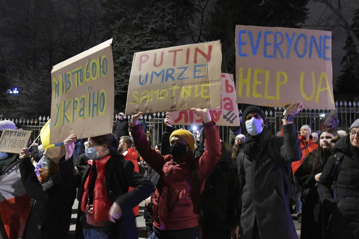 Kolejny protest pod ambasadą Rosji w Warszawie